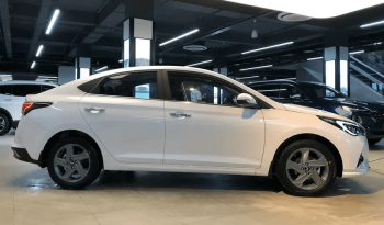 
									Hyundai accent complet								